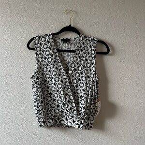 Halogen Black and White Sleeveless Blouse